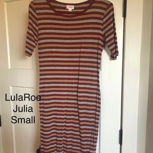 LulaRoe Julia size S